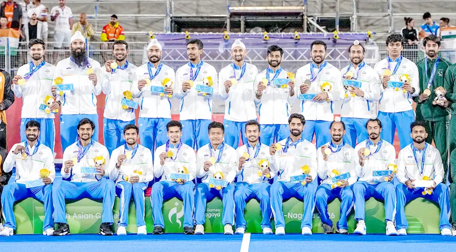 ‌మువ్వన్నెల రెపరెపలు