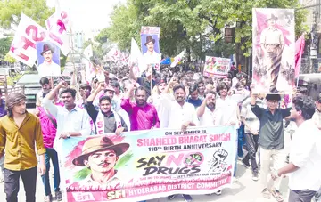 Youth walking the path of Bhagat Singh's ideals