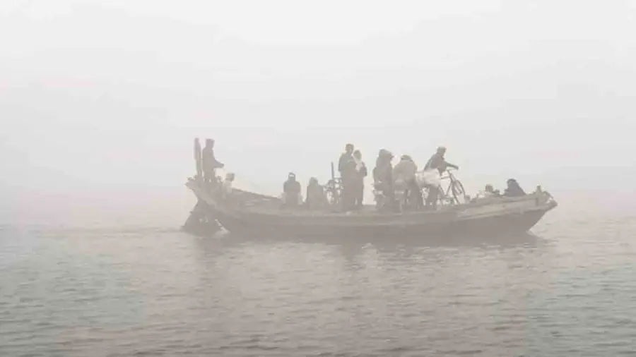 Boat capsizes in Ganga river, 11 dead
