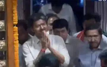 CM Vijay visits Kanakadurgamma temple