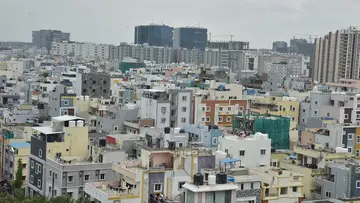 Loud noises in Hyderabad.. People in panic