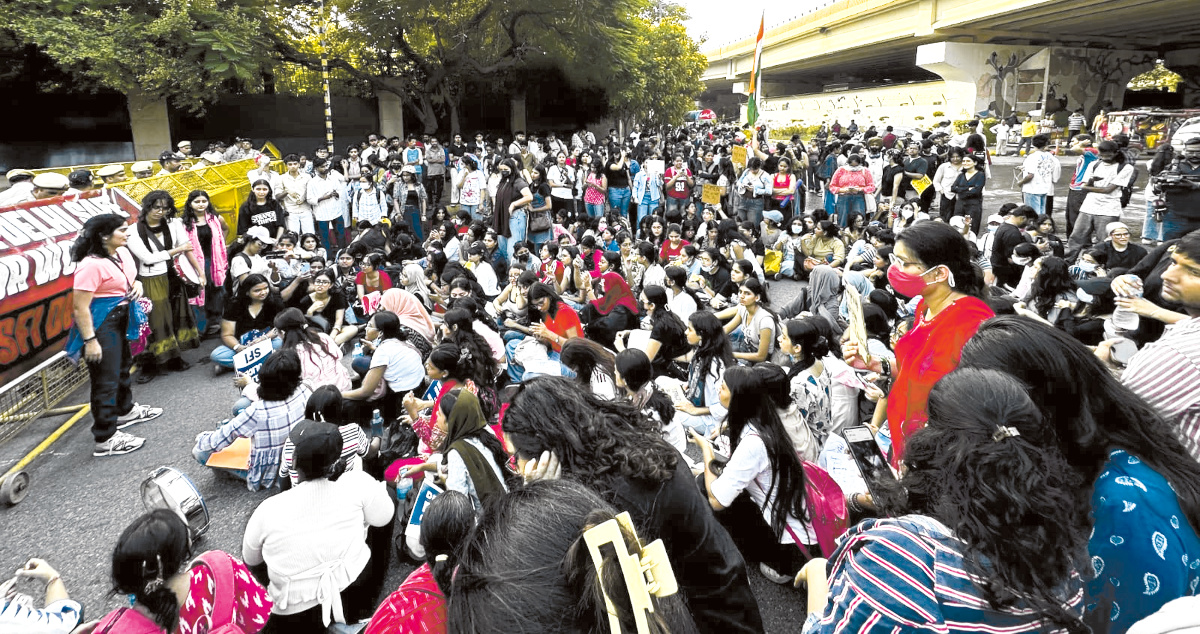 SFI's massive march in Delhi