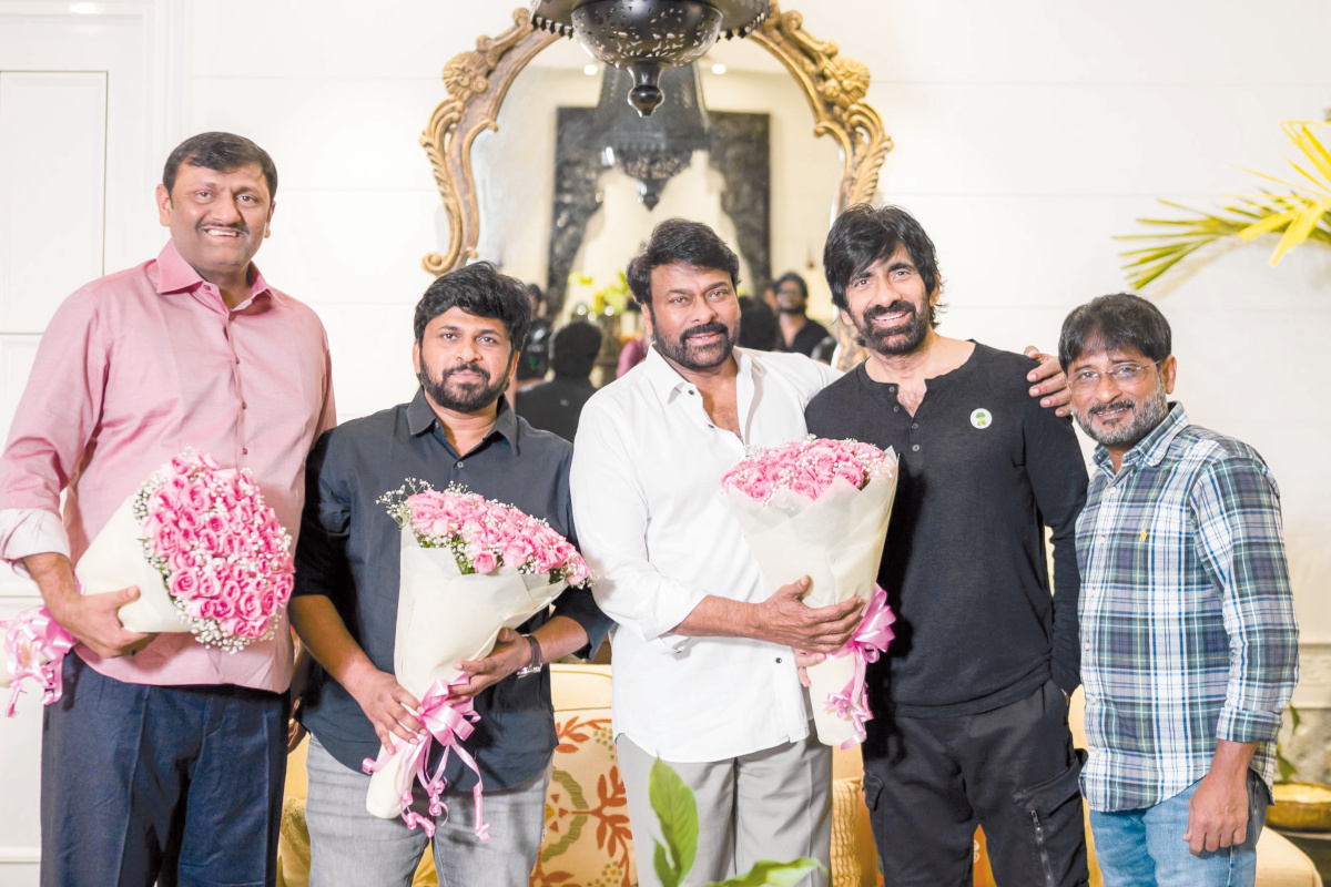 హీరో రవితేజ నటించిన తాజా చిత్రం ‘ఇరుముడి’. ఈ సినిమా ఇటీవల విడుదలై విశేష ప్రేక్ష‍కాదరణతో బ్లాక్‌బస్టర్ విజయాన్ని సొంతం చే