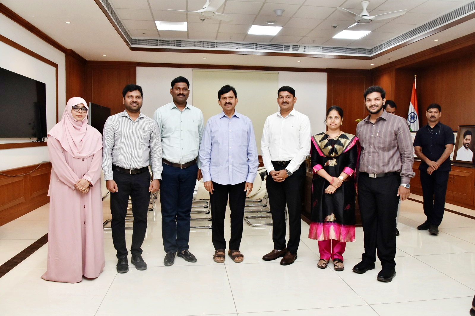 ప్రభుత్వ ఉద్యోగం