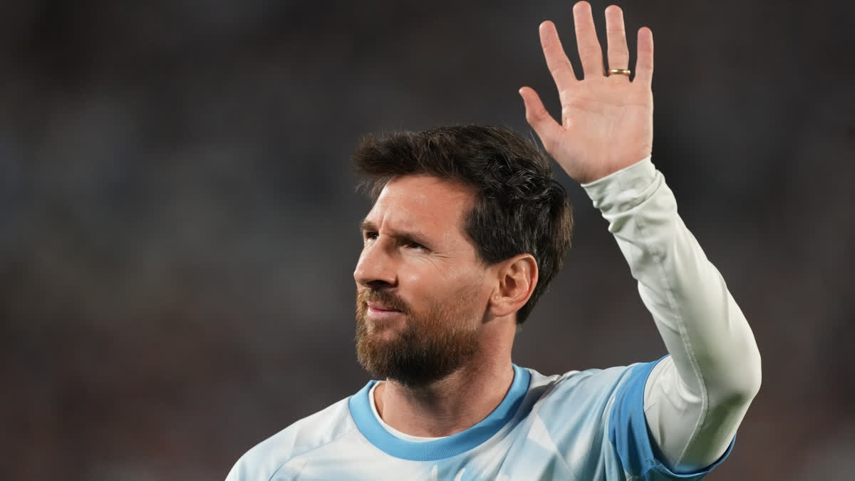 Messi bids farewell to international career