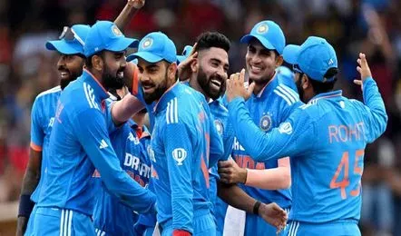 అగ్రస్థానంలోనే భారత్‌