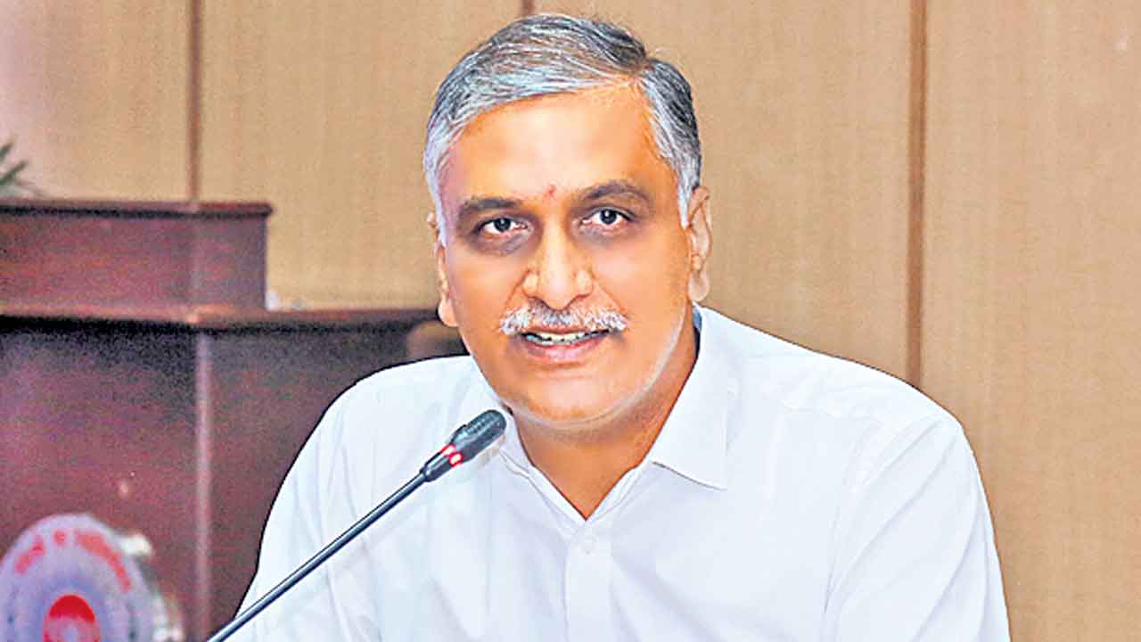 మాజీమంత్రి హరీశ్‌‌రావు డిమాండ్‌