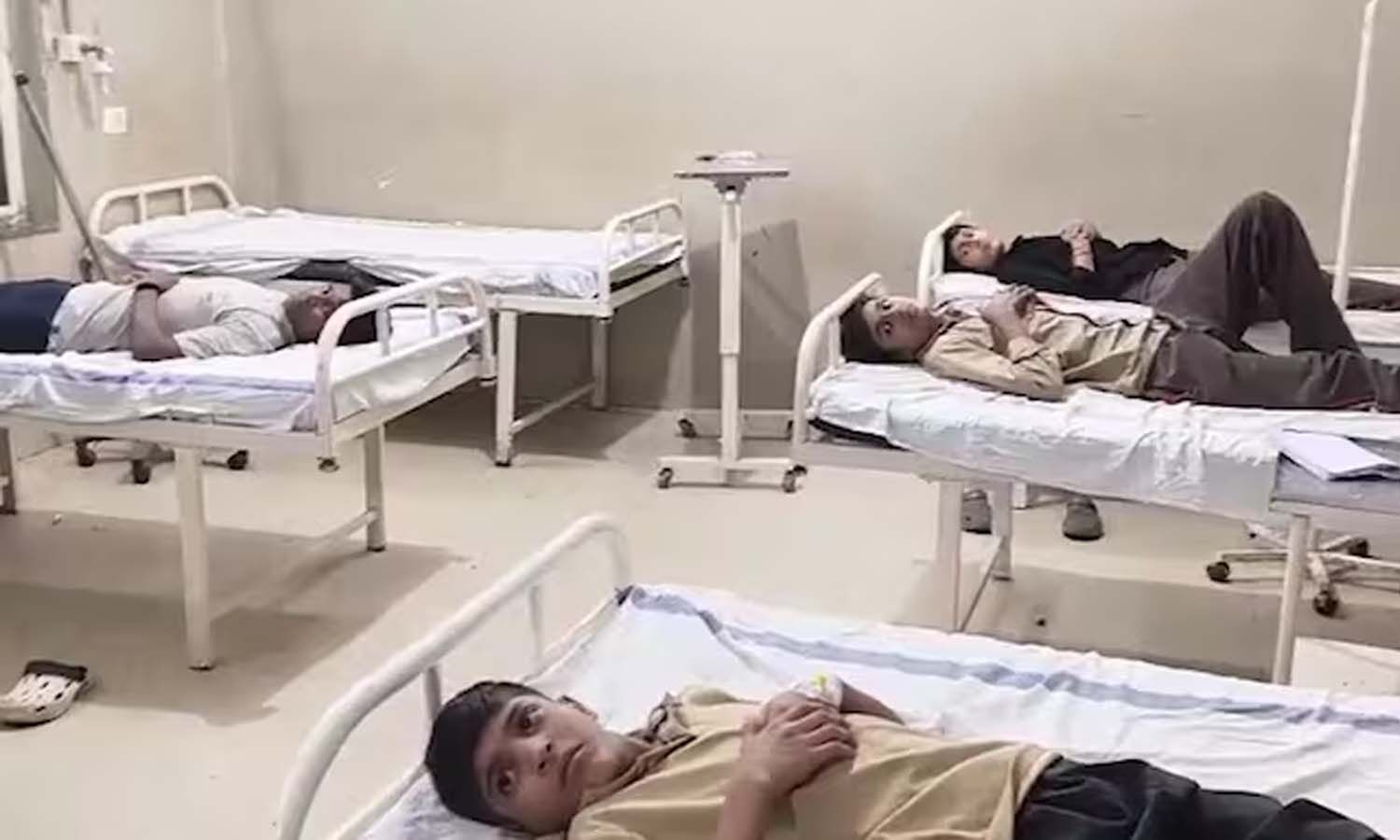 13 students fall ill after eating contaminated food