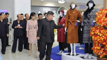 Kim is not dead.. he is alive.. photos released during news campaign