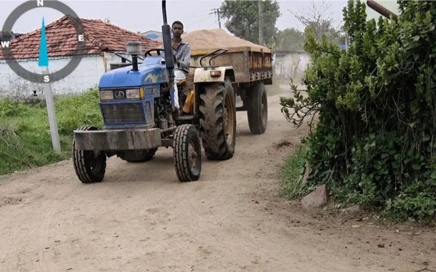 Unstoppable sand smuggling..!