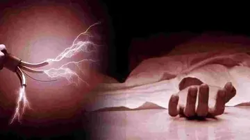 Tragedy in Moinabad.. Two students die after being hit by electric wires